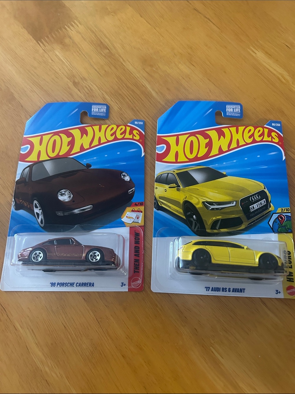 Hot Wheels Twin Pack — Yellow '17 Audi RS 6 Avant & Brown '96 Porsche Carrera